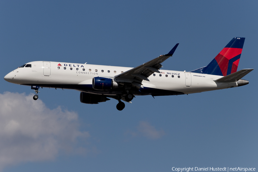 Delta Connection (Compass Airlines) Embraer ERJ-175LR (ERJ-170-200LR) (N635CZ) | Photo 446825