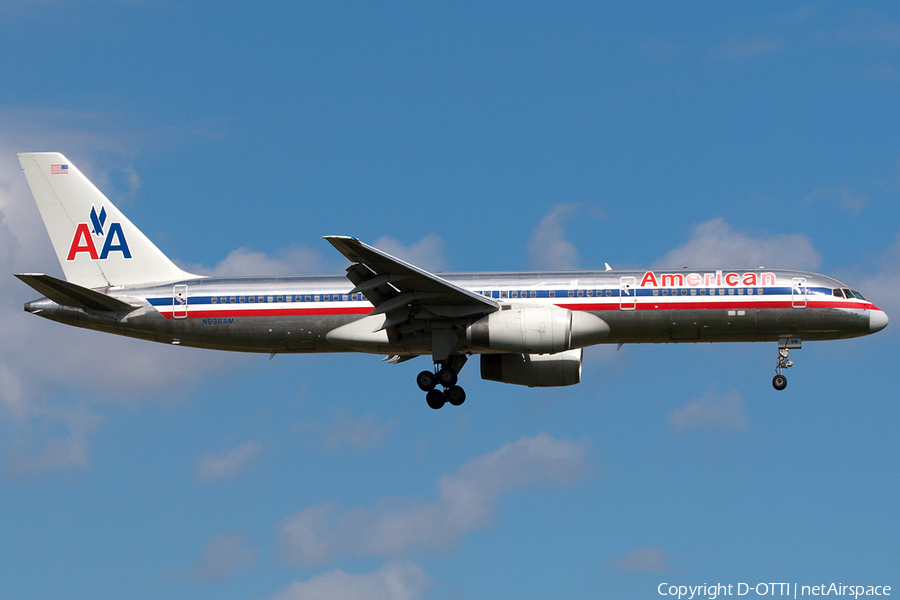 American Airlines Boeing 757-223 (N636AM) | Photo 215032