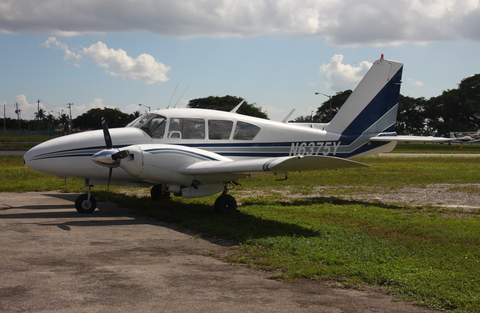 (Private) Piper PA-23-250 Aztec C (N6375Y) at  Miami - Opa Locka, United States