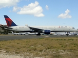 Delta Air Lines Boeing 757-232 (N637DL) at  Philipsburg - Princess Juliana International, Netherland Antilles