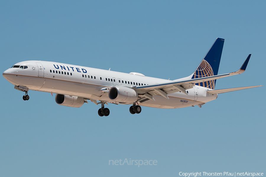 United Airlines Boeing 737-924(ER) (N63820) | Photo 61311
