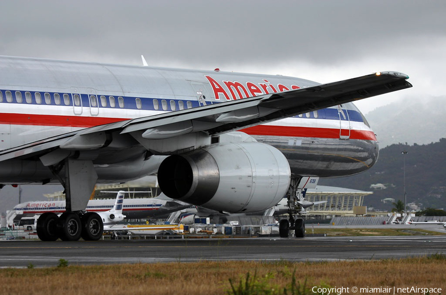 American Airlines Boeing 757-223 (N639AA) | Photo 703