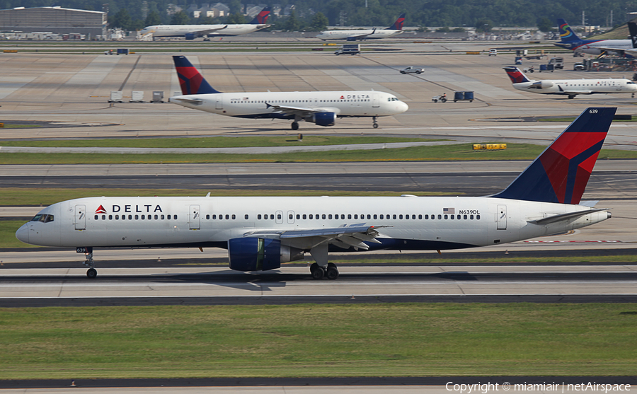 Delta Air Lines Boeing 757-232 (N639DL) | Photo 6993