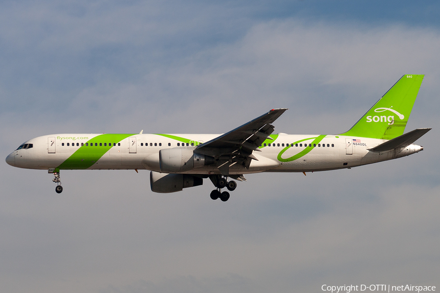 Song Boeing 757-232 (N640DL) | Photo 184648