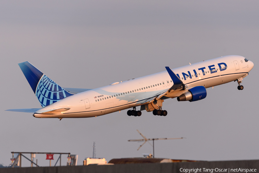United Airlines Boeing 767-322(ER) (N641UA) | Photo 466220