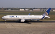 United Airlines Boeing 767-322(ER) (N641UA) at  Berlin - Tegel, Germany