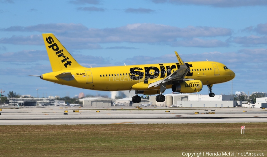 Spirit Airlines Airbus A320-232 (N642NK) | Photo 358077