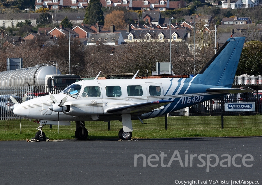 (Private) Piper PA-31-310 Navajo B (N642P) | Photo 153572