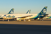 Alaska Airlines Airbus A320-214 (N642VA) at  Victorville - Southern California Logistics, United States