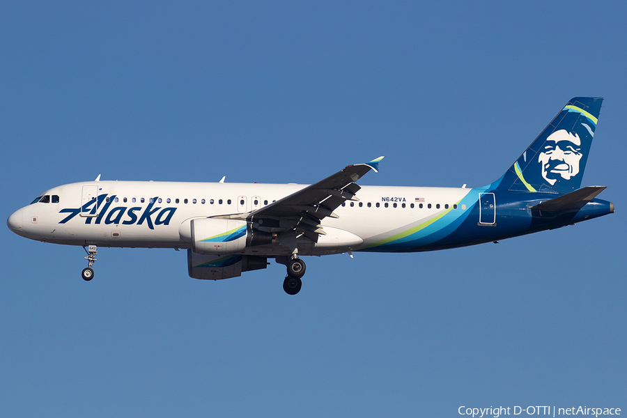 Alaska Airlines Airbus A320-214 (N642VA) | Photo 563842