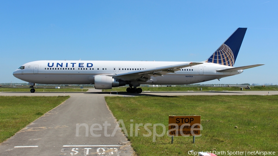 United Airlines Boeing 767-322(ER) (N643UA) | Photo 210931
