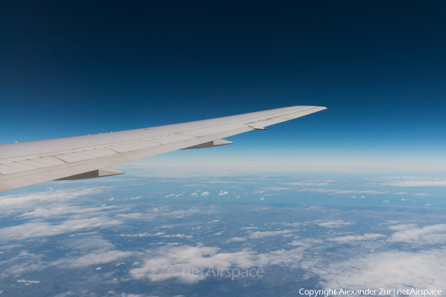 United Airlines Boeing 767-322(ER) (N643UA) | Photo 158348