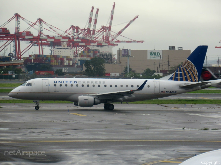 United Express (Shuttle America) Embraer ERJ-170SE (ERJ-170-100SE) (N644RW) | Photo 259596