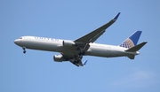 United Airlines Boeing 767-322(ER) (N644UA) at  Chicago - O'Hare International, United States