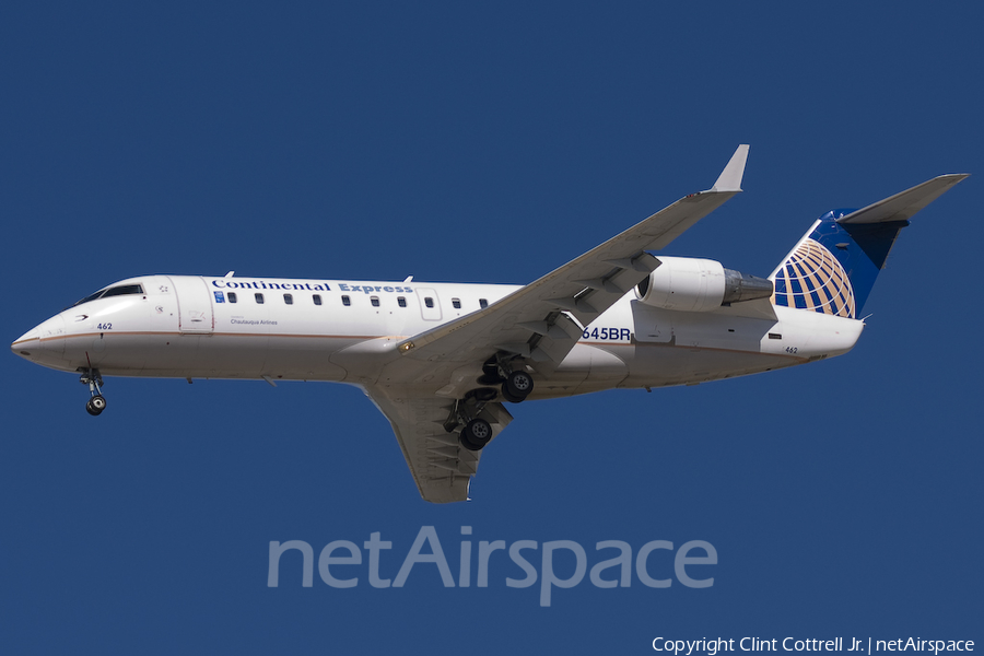 Continental Express (Chautauqua Airlines) Bombardier CRJ-200ER (N645BR) | Photo 40884