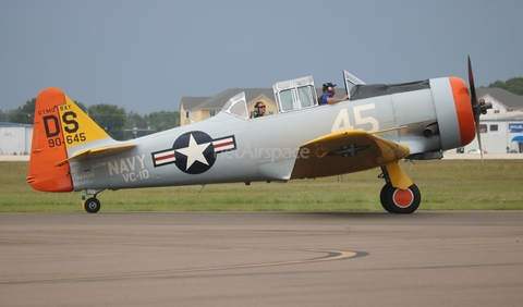 (Private) North American SNJ-5 Texan (N645DS) at  Lakeland - Regional, United States