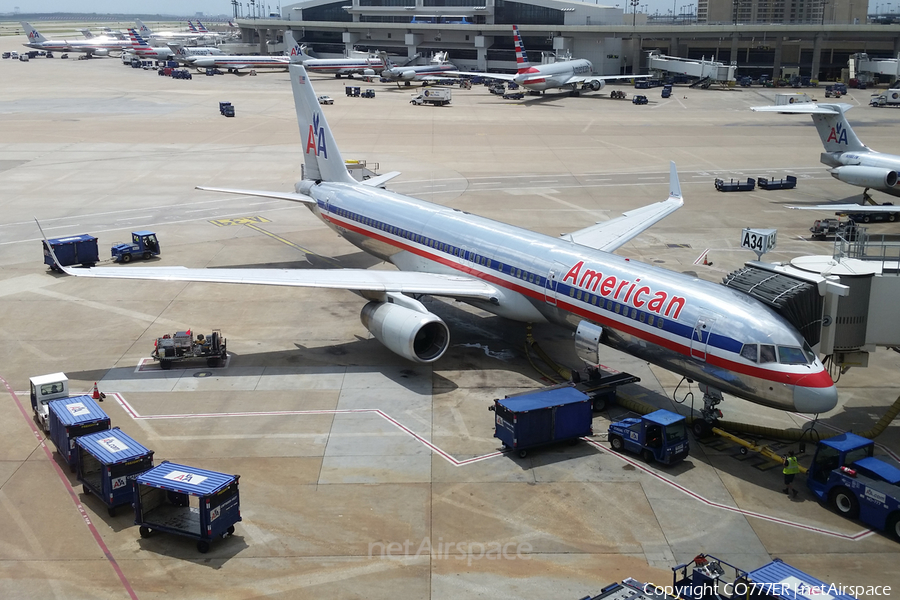 American Airlines Boeing 757-223 (N646AA) | Photo 90388