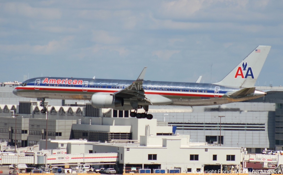 American Airlines Boeing 757-223 (N646AA) | Photo 301173