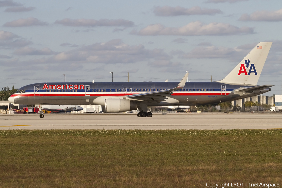 American Airlines Boeing 757-223 (N646AA) | Photo 430815