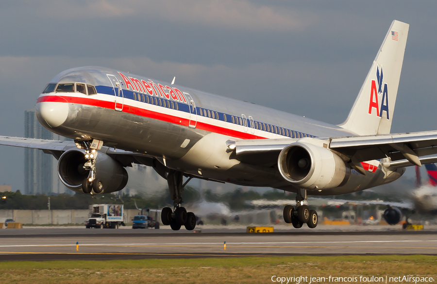 American Airlines Boeing 757-223 (N646AA) | Photo 65993