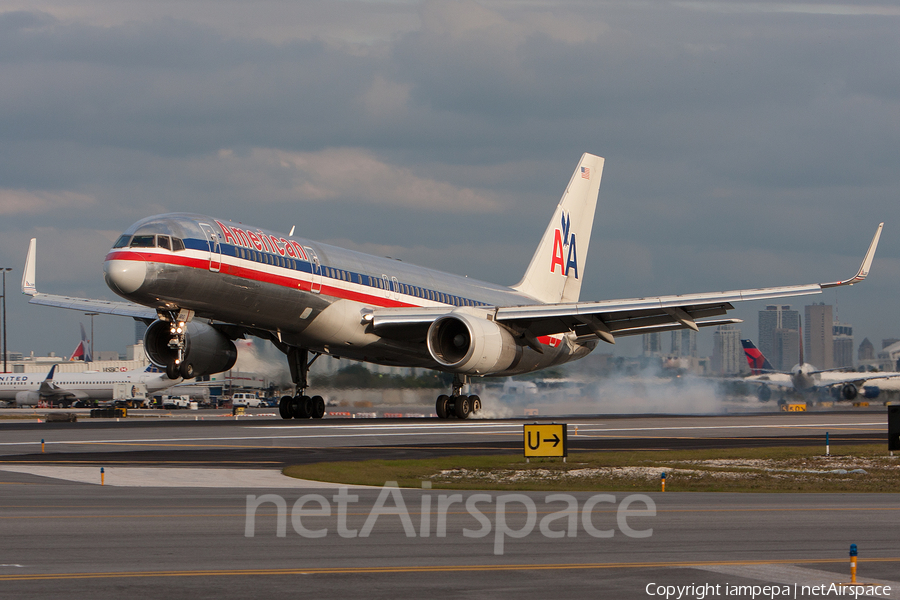 American Airlines Boeing 757-223 (N646AA) | Photo 69029