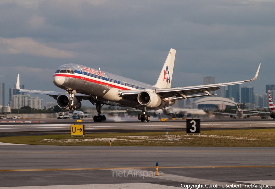 American Airlines Boeing 757-223 (N646AA) | Photo 77669