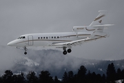 (Private) Dassault Falcon 900B (N646NY) at  Kelowna - International, Canada