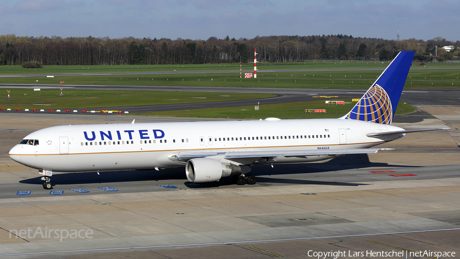 United Airlines Boeing 767-322(ER) (N646UA) | Photo 104890