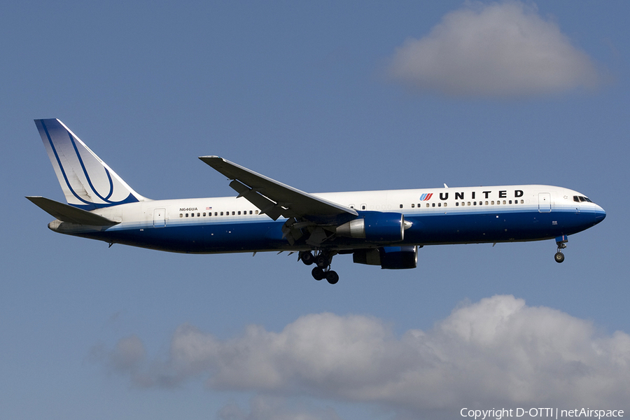 United Airlines Boeing 767-322(ER) (N646UA) | Photo 277771