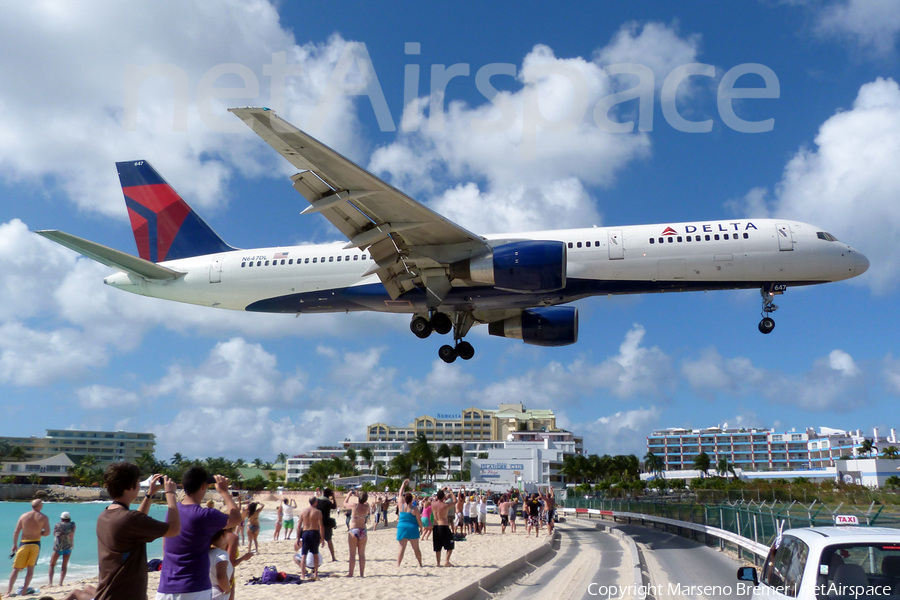 Delta Air Lines Boeing 757-232 (N647DL) | Photo 13741