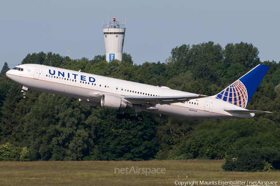 United Airlines Boeing 767-322(ER) (N647UA) | Photo 168063