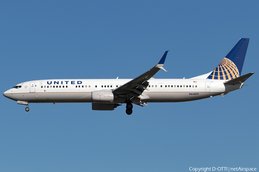 United Airlines Boeing 737-924(ER) (N64809) | Photo 146043