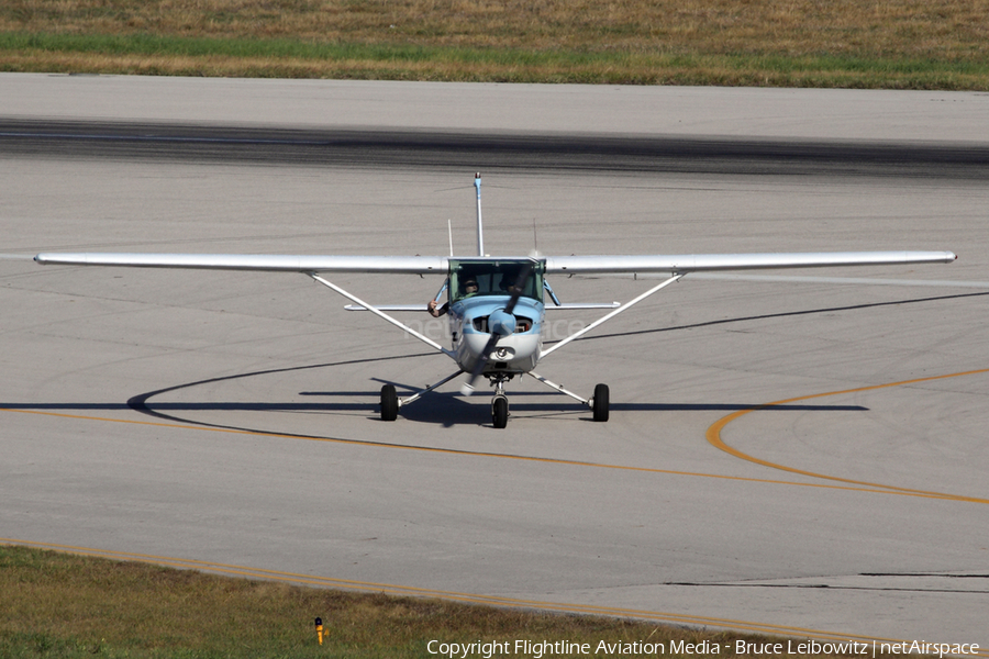 (Private) Cessna 152 (N64891) | Photo 172783