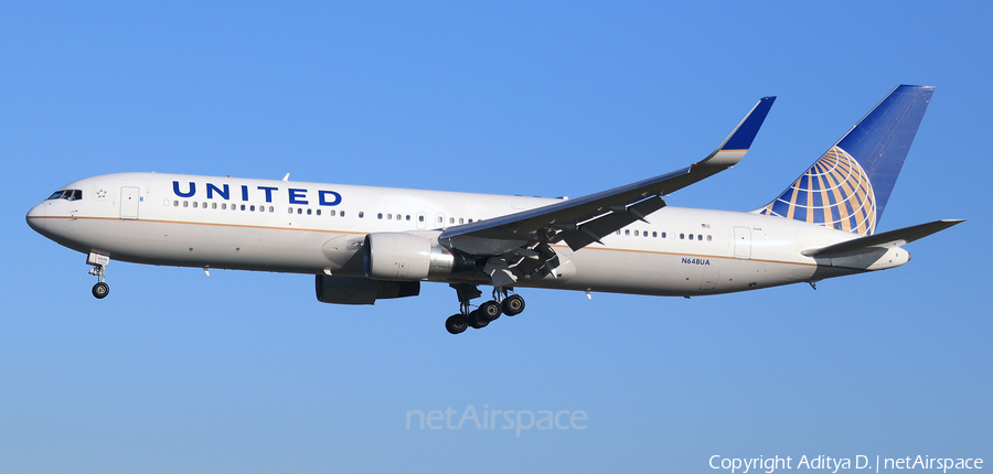 United Airlines Boeing 767-322(ER) (N648UA) | Photo 359528