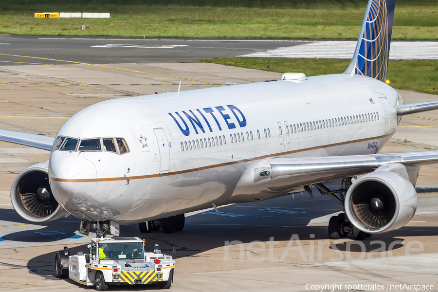 United Airlines Boeing 767-322(ER) (N648UA) | Photo 181487
