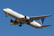 United Airlines Boeing 767-322(ER) (N648UA) at  Houston - George Bush Intercontinental, United States