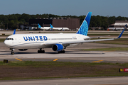 United Airlines Boeing 767-322(ER) (N648UA) at  Houston - George Bush Intercontinental, United States