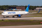United Airlines Boeing 767-322(ER) (N648UA) at  Houston - George Bush Intercontinental, United States