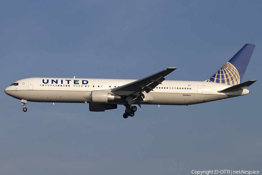 United Airlines Boeing 767-322(ER) (N648UA) | Photo 473464