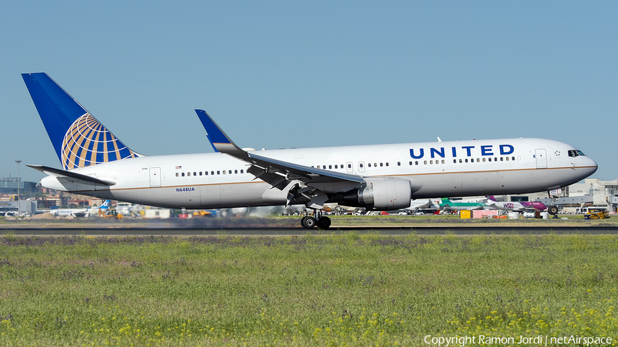 United Airlines Boeing 767-322(ER) (N648UA) | Photo 253355