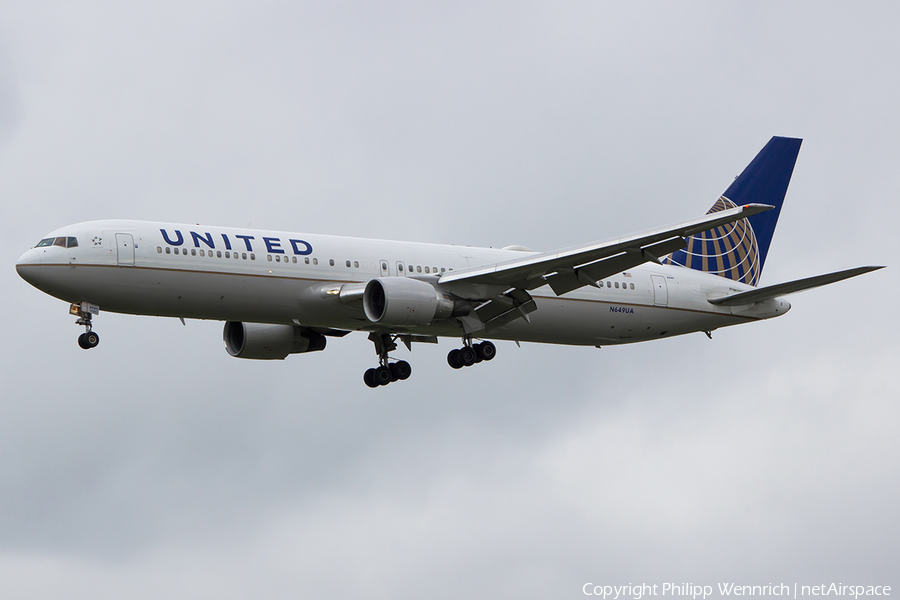 United Airlines Boeing 767-322(ER) (N649UA) | Photo 117835