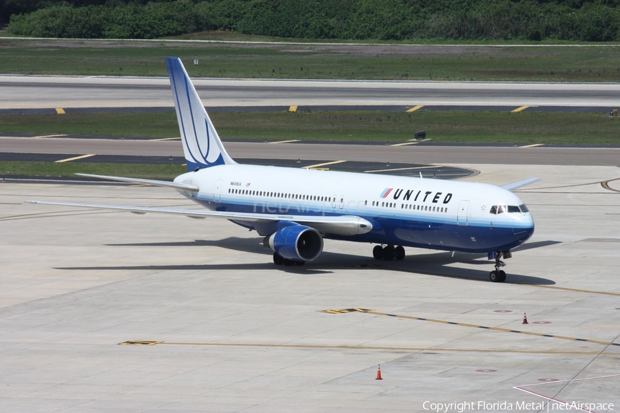 United Airlines Boeing 767-322(ER) (N649UA) | Photo 301230