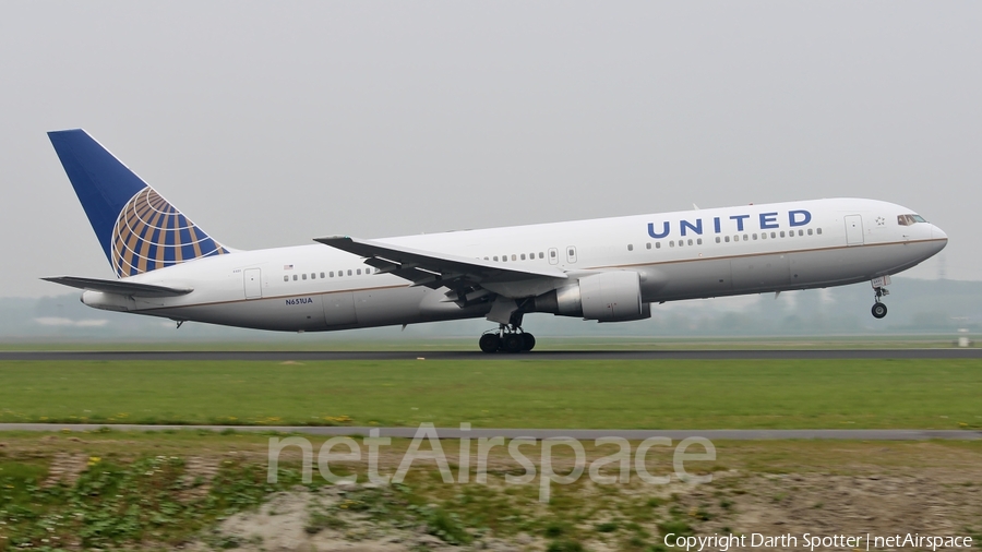 United Airlines Boeing 767-322(ER) (N651UA) | Photo 216368