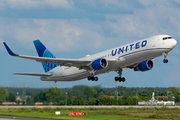 United Airlines Boeing 767-322(ER) (N651UA) at  Berlin Brandenburg, Germany