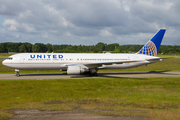 United Airlines Boeing 767-322(ER) (N651UA) at  Hamburg - Fuhlsbuettel (Helmut Schmidt), Germany