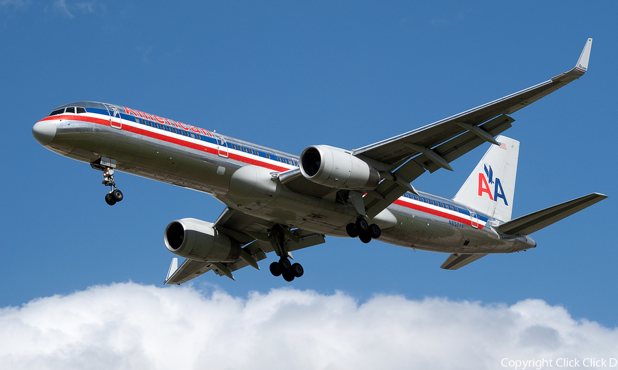 American Airlines Boeing 757-223 (N652AA) | Photo 942