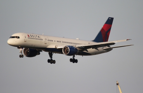 Delta Air Lines Boeing 757-232 (N652DL) at  Ft. Lauderdale - International, United States