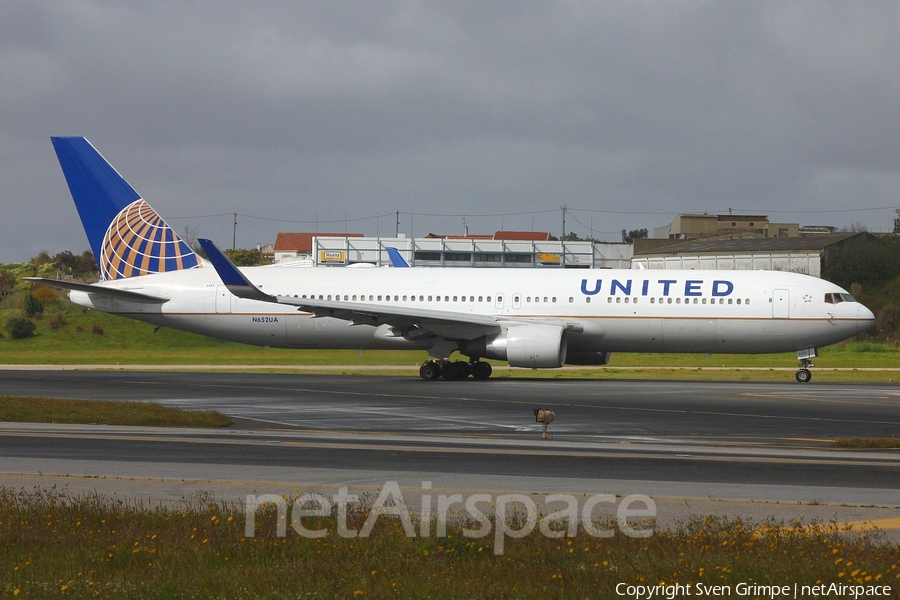 United Airlines Boeing 767-322(ER) (N652UA) | Photo 315828