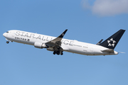 United Airlines Boeing 767-322(ER) (N653UA) at  Newark - Liberty International, United States