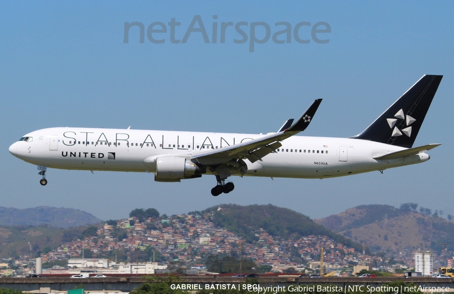 United Airlines Boeing 767-322(ER) (N653UA) | Photo 449997